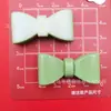 Pajarita Pequeña Colorida Galvanizada Accesorios de Plástico para Manualidades Pinzas para el Cabello Funda de Teléfono Materiales de Decoración para Zapatos