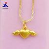 Dourado banhado Matte Angel Love Lady Pingente Latão Vácuo Galvanoplastia Primeira Joia Entidade E-Commerce Stall Pequenas Joias