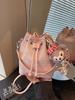 Bolsas Pequenas Populares de Verão Transfronteiriças para Mulheres 2025 Novo Estilo Bolsa Transversal Versátil Bolsa Balde Portátil de Alta Qualidade