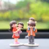 Adornos para la Consola Central del Interior del Coche con Acabado de Alta Gama, Adornos de Coche de Familia de Cuatro, Decoraciones para Pasteles, Exclusivamente para Uso Transfronterizo