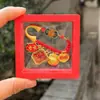 2025 Año del Serpiente en stock Cordón Dorado Rojo Pin Anti-Susto Seguridad para Bebés Broche para Mujeres Embarazadas Pin Creativo
