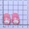 Lindas Pantuflas Pequeñas de Gelatina Accesorios de Resina Pasador DIY Cuerda para el Cabello Explosiones Pegatinas para Refrigerador en stock Zapatos con Agujeros de Pegamento Crema