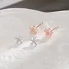 Pendientes de Flor Incrustados con Diamantes tipo Cristal con un Ambiente de Primavera y Verano, Brazaletes de Oreja de Flor de Cerezo de Cinco Pétalos, Pendientes de Chica Fresca y Dulce Estilo Japonés