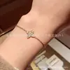 Casa del Burro Versión Alta Pulsera de Ágata Roja de Cinco Flores Cuatro Flores para Mujer Collar de Flor Antigua Chapado en Oro Rosa de 18k Lujo Ligero