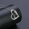 Collar de 26 Letras Europeas y Americanas Cobre Creativo Personalizado Colgante en Forma de Corazón Incrustado con Diamantes Joyería para Mujer Venta al por Mayor
