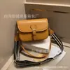 Textura Avançada Simples Família D Bolsa de Axila Bolsa Feminina 2025 Nova Moda Bolsa Baguete de Ombro Transversal Pequena da Moda