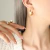 Outono e inverno moda europeia e americana estilo frio ins personalidade moda fivela argolas lisas joia de ouvido banhada a ouro em aço titânio F328