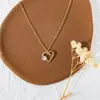 Colar de Coração de Pêssego Mais Vendido Novo Design de Nicho de Luxo Leve Corrente de Clavícula Corrente de Joia Versátil com Temperamento para Mulheres