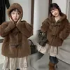Nuevos estilos de otoño e invierno: abrigos de piel sintética para niños, abrigos de mezcla de lana y piel sintética para niñas y adolescentes, elegantes con botones de cuerno, gruesos y cálidos