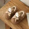 Zapatos de Algodón de Dibujos Animados para Niñas Gato KT Invierno Más Terciopelo Cálidos Zapatos Peludos para Bebé Suela Suave Antideslizante Zapatos de Invierno para Bebés de Interior