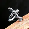 Anillo vintage de acero inoxidable transfronterizo europeo y americano, anillo de acero de titanio para hombre con forma de serpiente