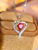Lujo Ligero Corazón de Amor Zircón Rojo Cadena para Clavícula Rosa Bloqueo de Color Dorado y Plateado Colgante de Corazón Rosa con Zircón
