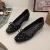 Sapatos Femininos de Bico Quadrado com Bolinhas Estilo Coreano, Boca Rasa com Laço, Slip-ons 2026 Novo Estilo, Estilo Gentil, Salto Grosso, Sapatos para o Dia a Dia