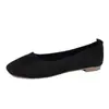 Sapatos Femininos de Salto Único Versáteis para Combinar Nova Coleção Primavera/Verão 2026 Estilo Casual Confortável Versátil Slip-on Sapatos de Salto Único para Mulheres Uso Externo
