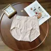 8605 Panties de Nylon sin Costuras de Cintura Alta con Sensación de Piel Nude para Mujer, Panties Lisos Casuales Estilo Japonés de Color Sólido para Mujer al por Mayor