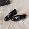 Mocasines de cuero para mujer con suela gruesa 2026 nuevos estilo británico vintage zapatos pequeños de cuero con tacón grueso y diseño elegante