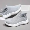 Nuevos zapatos de hombre 2023, zapatos casuales de moda, zapatos deportivos transpirables, zapatos para pareja, zapatos de hombre de punto fly-knit con palomitas de maíz, zapatos ligeros y modernos
