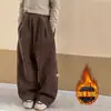 Pantalones de niña estilo otoño e invierno 2025 nueva ropa de invierno para niños pantalones casuales de pierna recta con felpa pantalones largos de pana para niñas grandes
