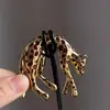 Colar Pingente Leopardo Estilo Exagerado Europeu e Americano, Requintado, Leve, Luxuoso, de Alta Qualidade, Versátil, Moderno e Personalizado Estilo Nicho