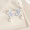 Brincos de Borboleta de Cristal com Gradiente Azul Doce Exquisito Pérola Brincos de Tarraxa Elegantes de Luxo Leve High-end