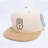 Gorra de Béisbol de Estilo Europeo y Americano de Visera Plana para Niños de 3 a 8 Años, con Parche de Oso m, Gorra Hip-Hop con Bloques de Color, Sombrero de Sol de Verano, Transfronterizo