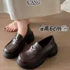 Mocasines de cuero genuino con plataforma gruesa para mujer, en stock, versátiles, cómodos, no cansan los pies, adecuados para ir al trabajo, tacón grueso, zapatos pequeños de cuero