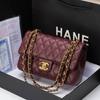 2026 Nuevo Bolso Cuadrado Pequeño de Moda Tendencia Bolso de Hombro Único con Cadena Bolso Cruzado Versátil Bolso Acolchado Clásico Cf para Mujer