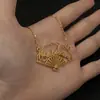 Nuevo Collar con Letra Inglesa con Colgante Dorado Hueco en Forma de Abanico, Joyería de Acero de Titanio de Nicho, Cadena para Clavícula Personalizada