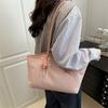 Design de Nicho Feminino para o Dia a Dia 2025 Nova Tendência Retrô Moda Bolsas de Ombro Elegantes Cor Têxtil Contraste de Costura Bolsa Tote