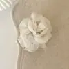 Presilha de cabelo em malha etérea estilo coreano com flor de camélia para mulheres, acessório de cabelo elegante para penteado meio preso