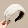 Diadema accesorio para el cabello antideslizante de alta calidad, perfecta para otoño e invierno, con un aspecto suave y elegante, una opción popular entre influencers y mujeres jóvenes, y con alta elasticidad