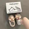 Pantuflas de dibujos animados peludas, a la moda y lindas, para mujer, otoño e invierno 2026, cálidas, antideslizantes, de suela suave, de suela gruesa, de punta cerrada, para casa