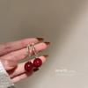 Pendientes de Amor Geométricos Rojos con Gota de Aceite de Aguja de Plata, Pendientes de Diseño de Nicho Nuevo para Combinar con Todo, Pendientes Retro Elegantes de Otoño e Invierno