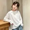 Camiseta de manga comprida para meninas, coleção primavera/outono 2026, novo design estiloso, base de algodão puro, top interno branco para meninas