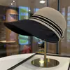 Sombrero de Jinete Calado de Nuevo Estilo para Mujer, Ala Ancha, Transpirable, Protección Solar, Favorecedor del Rostro, Moderno, Versátil, Sombrero de Cubo Casual