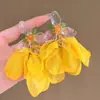 Pendientes de Pétalos Amarillos Super de Hada para Mujer, Clips para Orejas Exagerados Estilo Vacaciones, Aretes y Pendientes Florales de Diseño Nicho