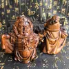 Madera de Azufaifo Golpeada por el Rayo Huerto de Duraznos de la Amistad Alianza Figuras de Liu Bei, Guan Yu y Zhang Fei Estilo Chino Tres Reinos
