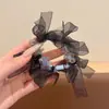 1. Goma para el pelo vintage de flores oscuras con una textura madura y suave, adecuada para ir al trabajo, accesorio para el cabello duradero y versátil para mujeres