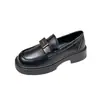 Mocassins de Solado Grosso para Mulheres Inverno 2026 Sapatos Pequenos de Couro Forrados com Lã Estilo Britânico Slip-On Jk Flats Modelo de Transmissão ao Vivo Douyin
