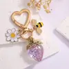Llavero de Aleación Chapada Conserva Color con Diseño 3D de Abeja, Fresa y Flor para Bolsas y Decoraciones de Coche