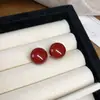 Pendientes Geométricos Redondos Perla Aguja de Plata Moda Retro Francesa Versátiles Pendientes de Botón Pendientes Elegantes de Nicho de Gama Alta para Mujer