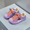 Zapatos de Concha de Estrella de Cinco Puntas de Moda para Niños 2026 Nuevo Modelo Zapatos de Otoño para Niños Estilo Coreano Zapatos Casuales Transpirables para Niñas Modernos
