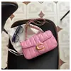 Bolsa Feminina Estilo Pequeno Perfume de Luxo 2025 Nova Simples Malha de Diamante Versátil Corrente Bolsa de Ombro Feminina Bolsa Transversal Tendência