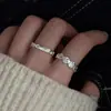 Anillo Nuevo de Hojalata Plegada Cóncava y Convexa Brillante para Mujer, Diseño Simple de Nicho, Anillo Versátil para Dedo Índice Abierto de Ins