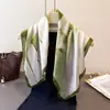 Lenço de Seda Estampado Fresco e Natural Lenço Quadrado Xale de Alta Qualidade Lenço Quadrado Pequeno Versátil para Pescoço Lenço Feminino