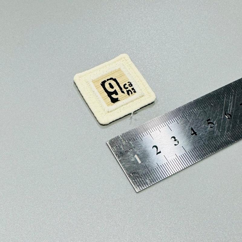 刺绣标45656.jpg