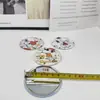 Espejo de Anime Snoopy, Lindo y Portátil, Espejo Redondo de Alta Calidad con Forma de Perro para Retoques de Maquillaje y Aplicación de Labial