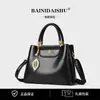 Bolsa de Ombro Fashion Tendência Versátil 2025 para o Dia a Dia Casual Elegante Múltiplos Bolsos Bolsa para Mãe de Meia-Idade Bolsa Feminina