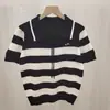 Camiseta Listrada Color-Blocking Estilo Coreano com Laço, Manga Curta, Casual College para Mulheres, Nova de Verão Slim-Fit Versátil em Tricô Polo