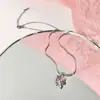 Novo Colar de Flor com Design de Nicho para Mulheres, Estilo Doce e Cool da Internet, Pingente de Diamante Colorido, Corrente para Clavícula, Corrente de Suéter Personalizada para Celebridade da Internet